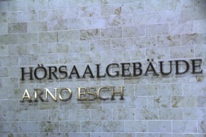 Hörsaalgebäude Arno Esch